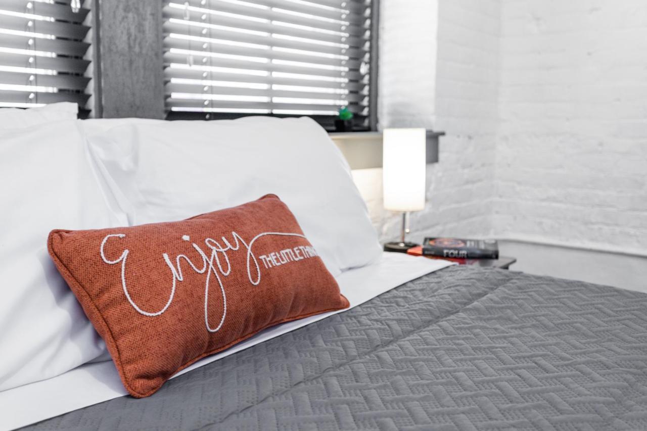 Ny Style Centric Loft With King Bed By Park Ave Lägenhet Rochester Exteriör bild